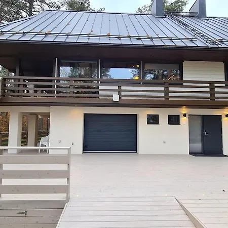 Kuupaiste Villa *